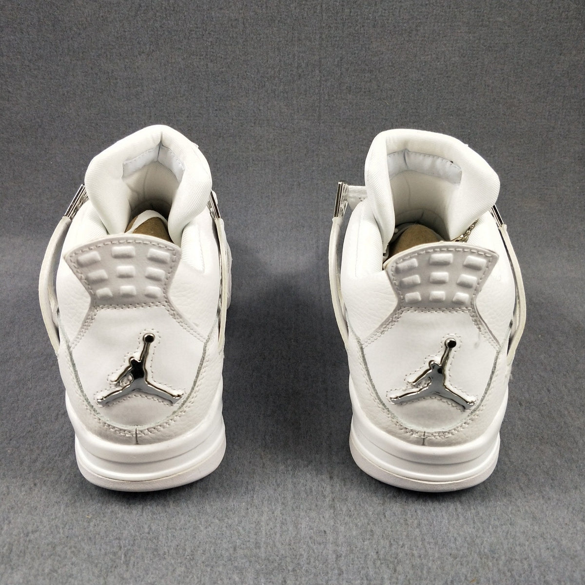 AIR JORDAN 4