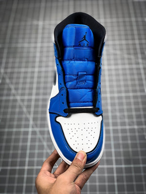 AIR JORDAN 1 MID