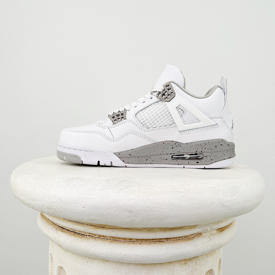 AIR JORDAN 4