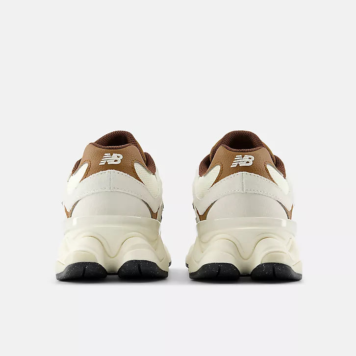 SNEAKERS BALENCIAGA 9060