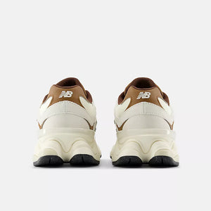 SNEAKERS BALENCIAGA 9060