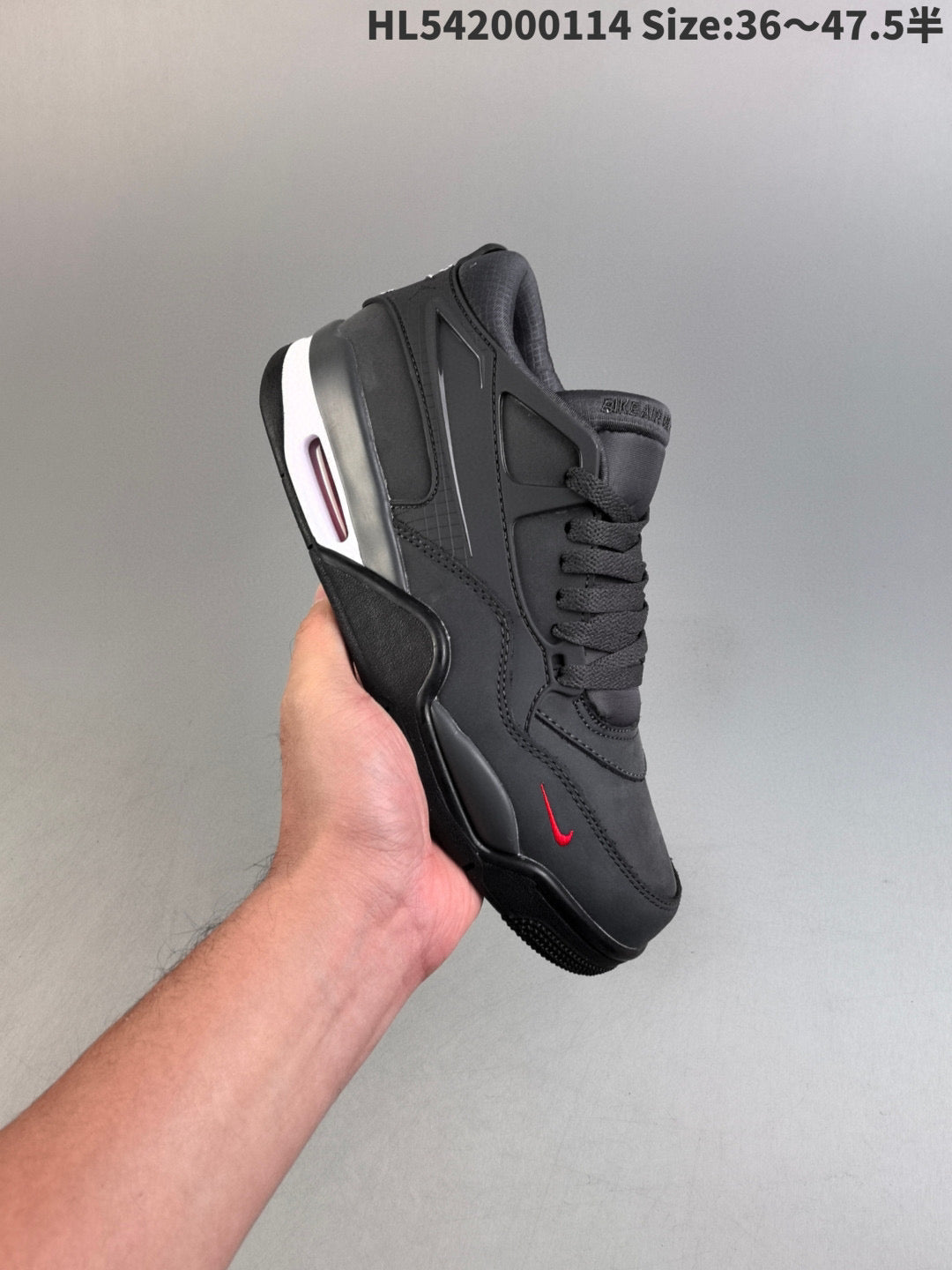 AIR JORDAN 4