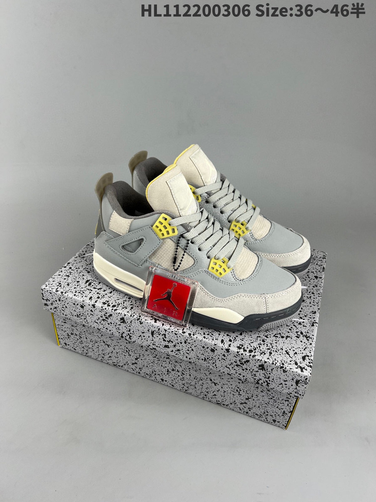 AIR JORDAN 4