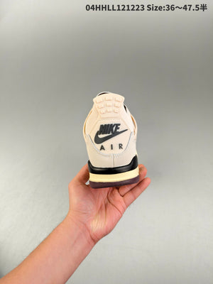 AIR JORDAN 4