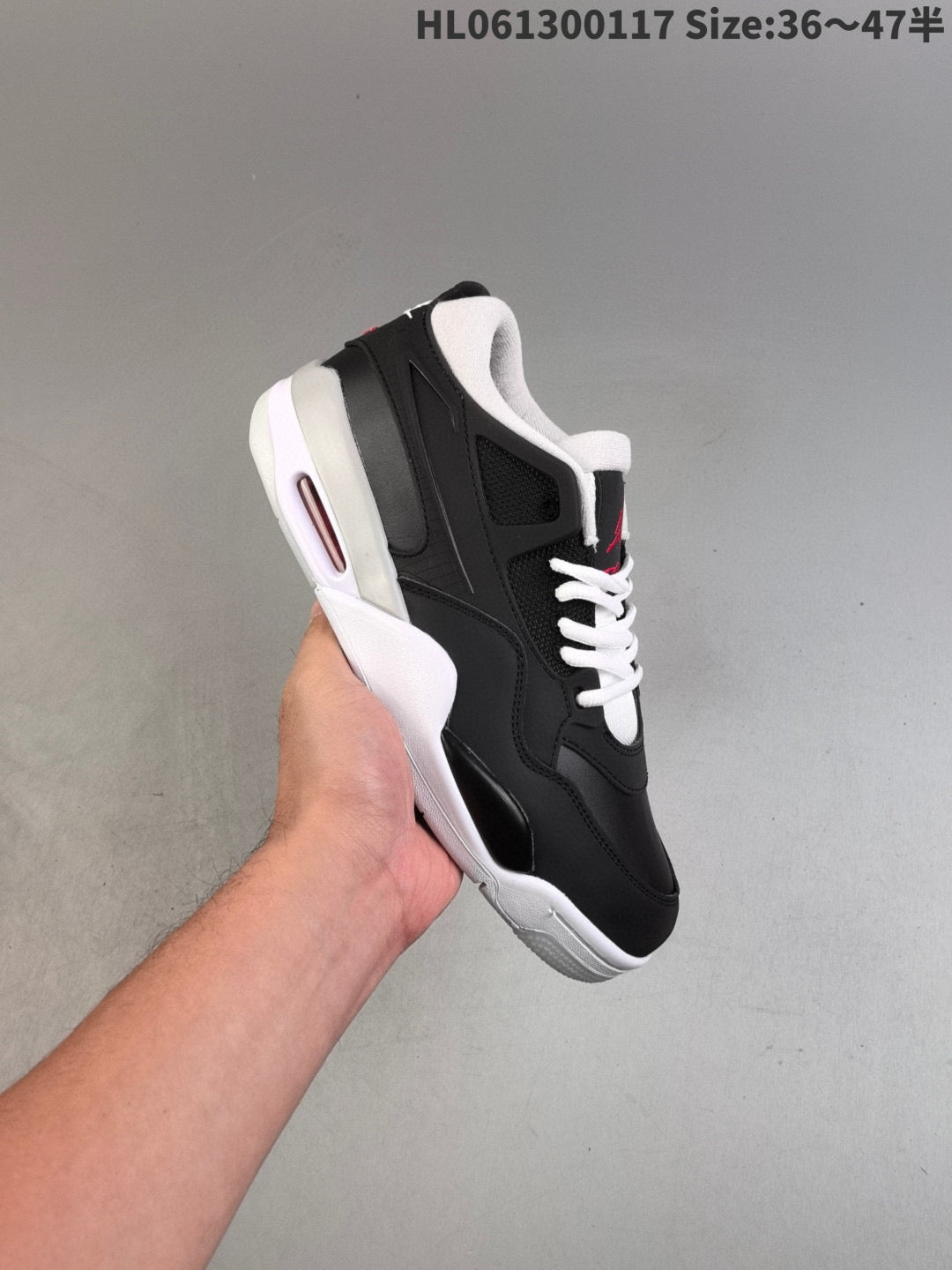AIR JORDAN 4