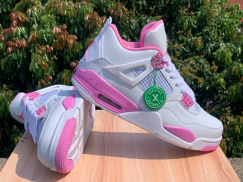 AIR JORDAN 4