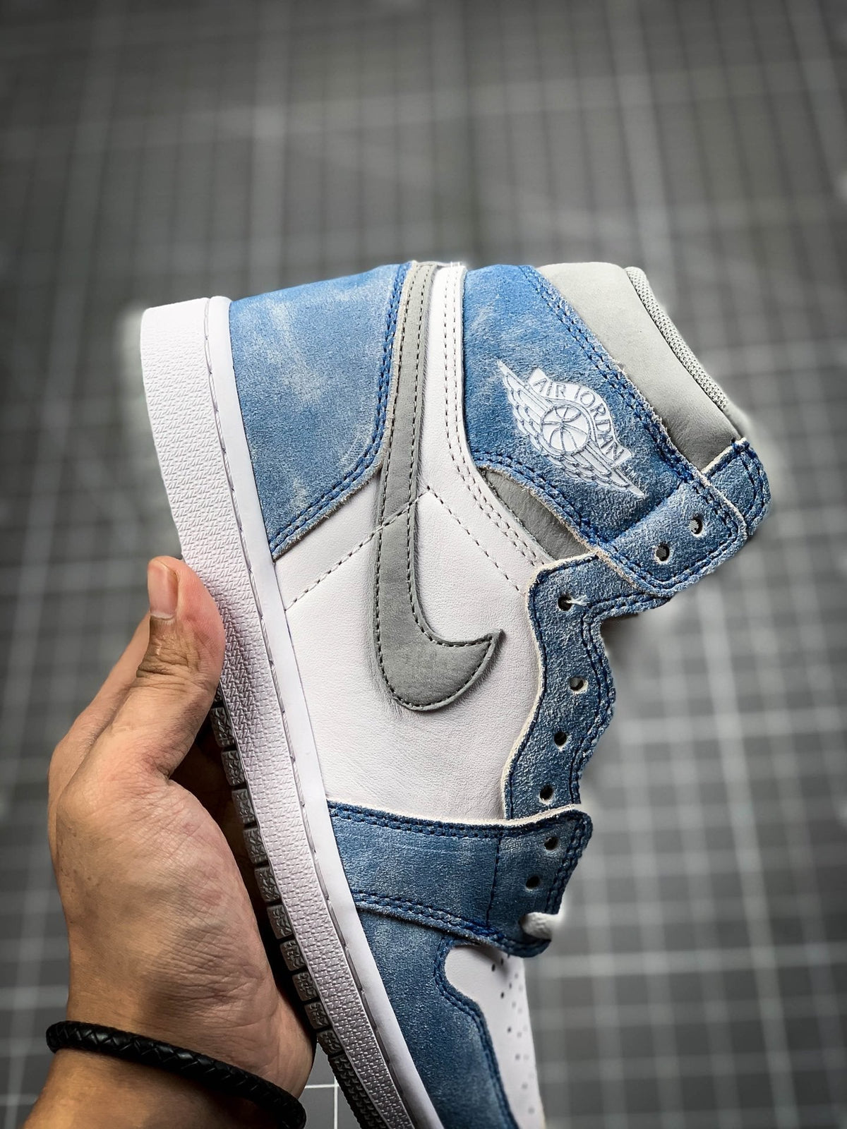 AIR JORDAN 1 HIGH