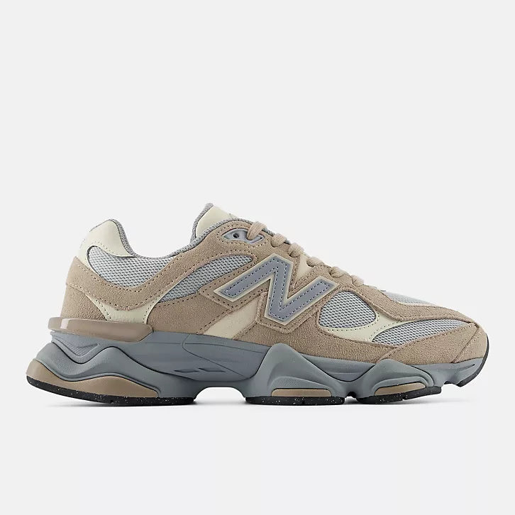 SNEAKERS BALENCIAGA 9060