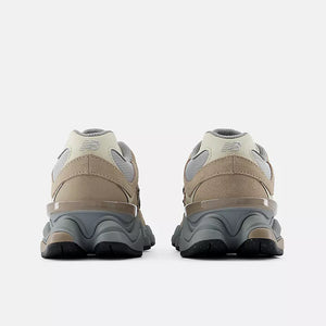 SNEAKERS BALENCIAGA 9060