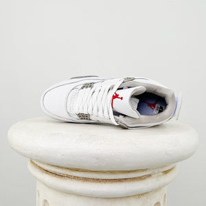 AIR JORDAN 4