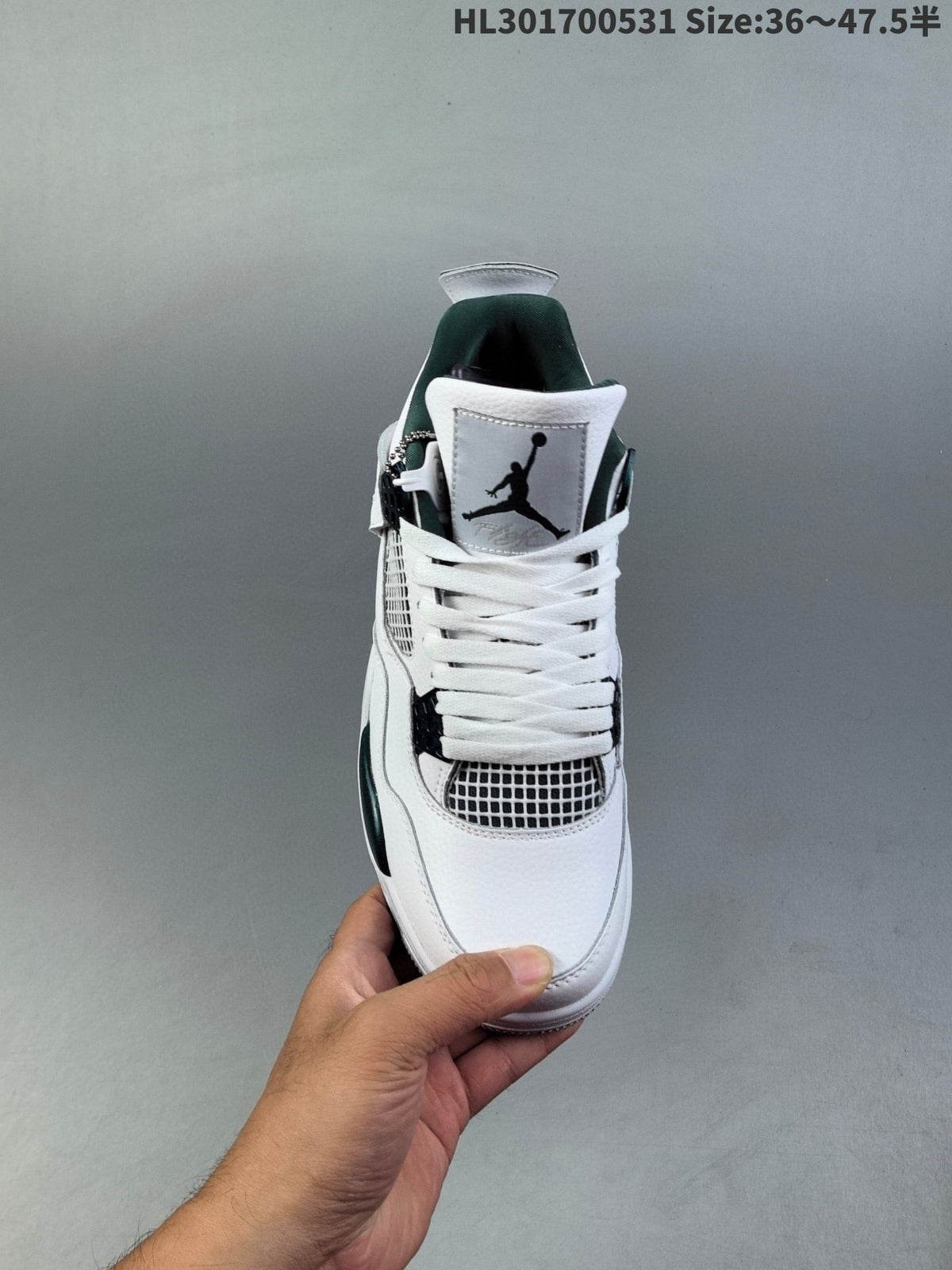 AIR JORDAN 4