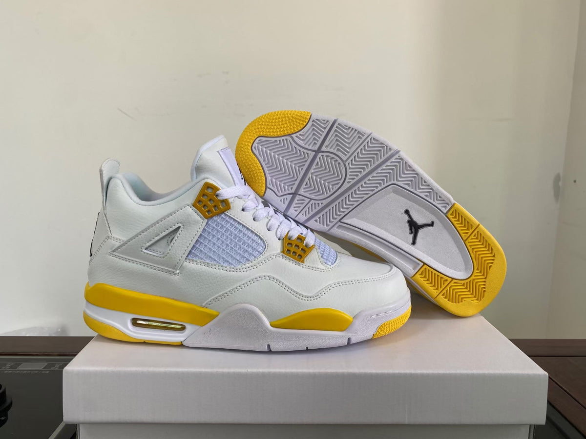 AIR JORDAN 4