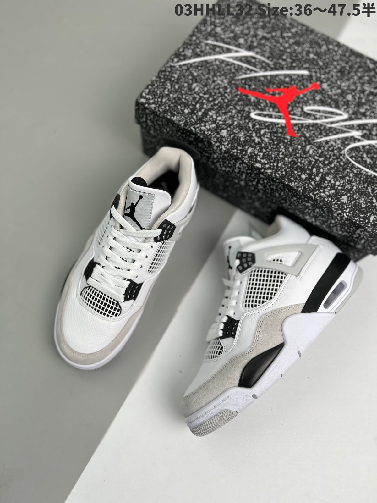 AIR JORDAN 4