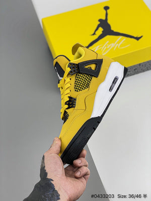 AIR JORDAN 4